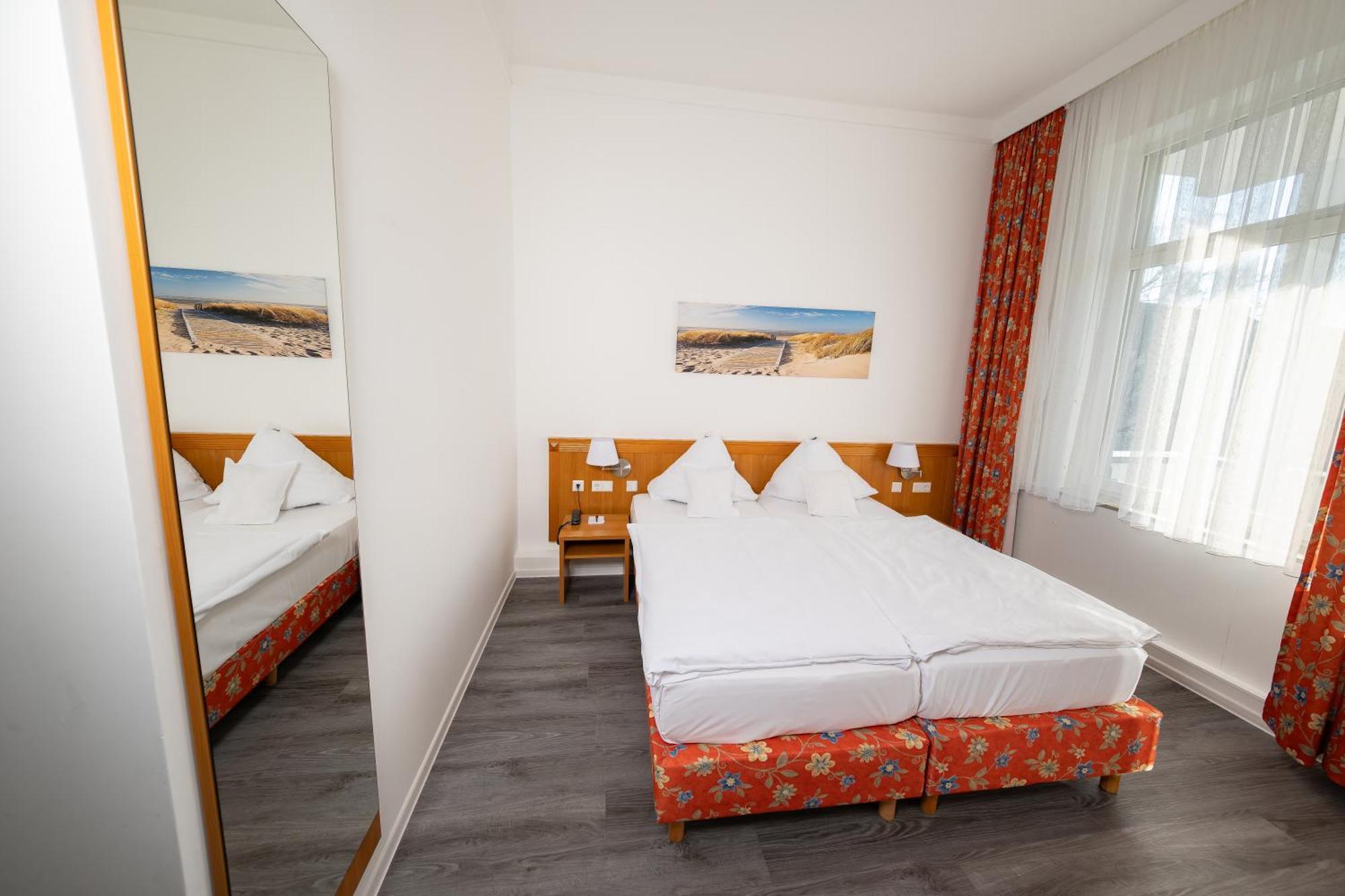 Alpha Hotel